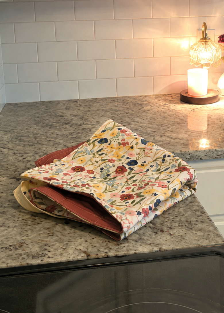 Quilted Insulated Casserole Caddy