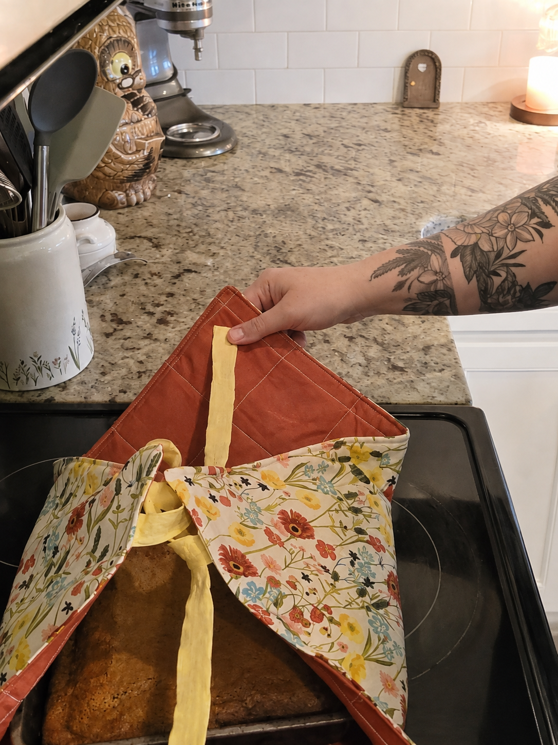 Quilted Insulated Casserole Caddy