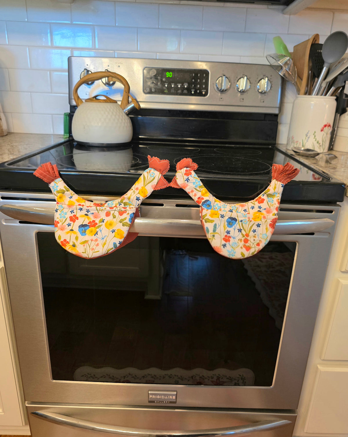 Single Floral Chicken Oven Mitt